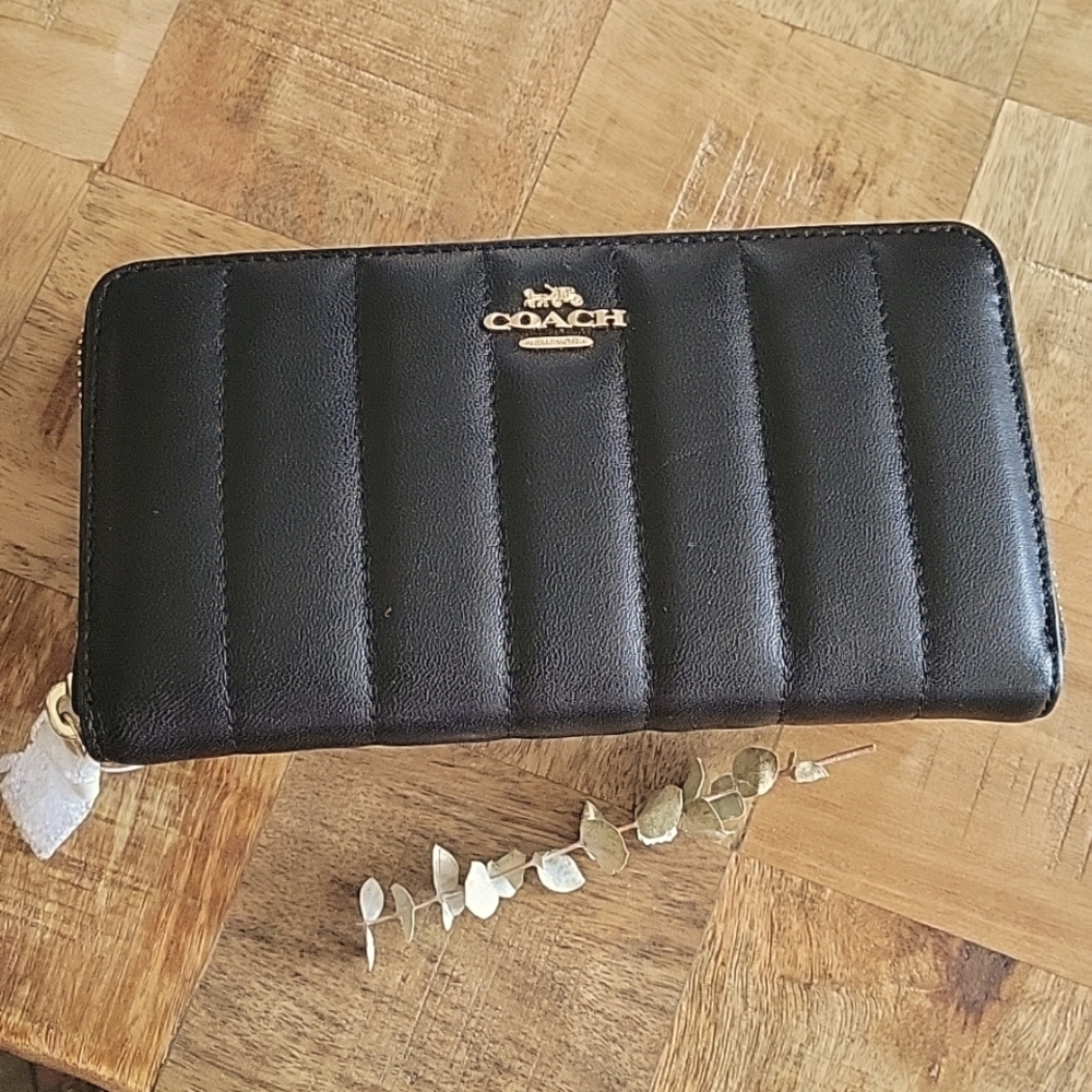 Coach wallet